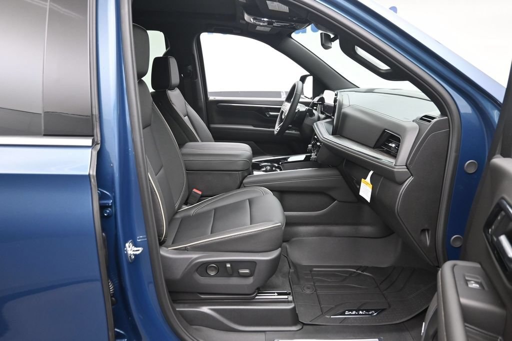 2026 Chevrolet Tahoe Premier - Photo 9