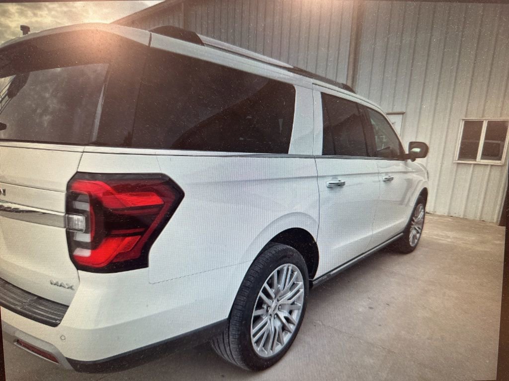 2024 Ford Expedition MAX Limited photo 2