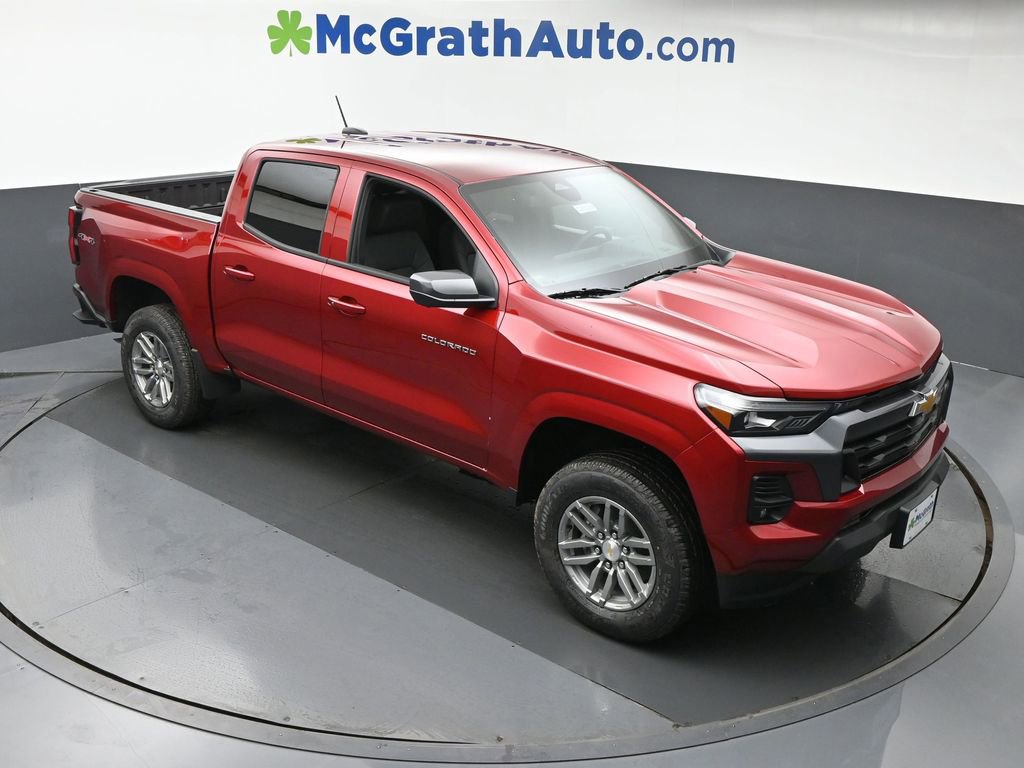 2026 Chevrolet Colorado LT photo 2