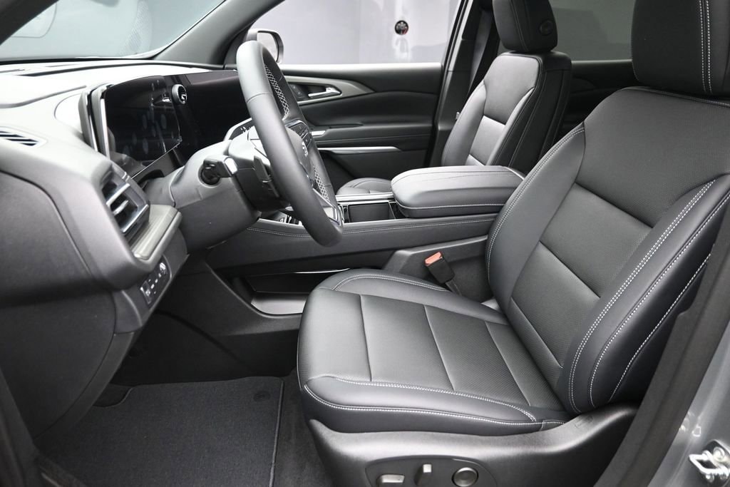 2026 Chevrolet Traverse LT - Photo 17