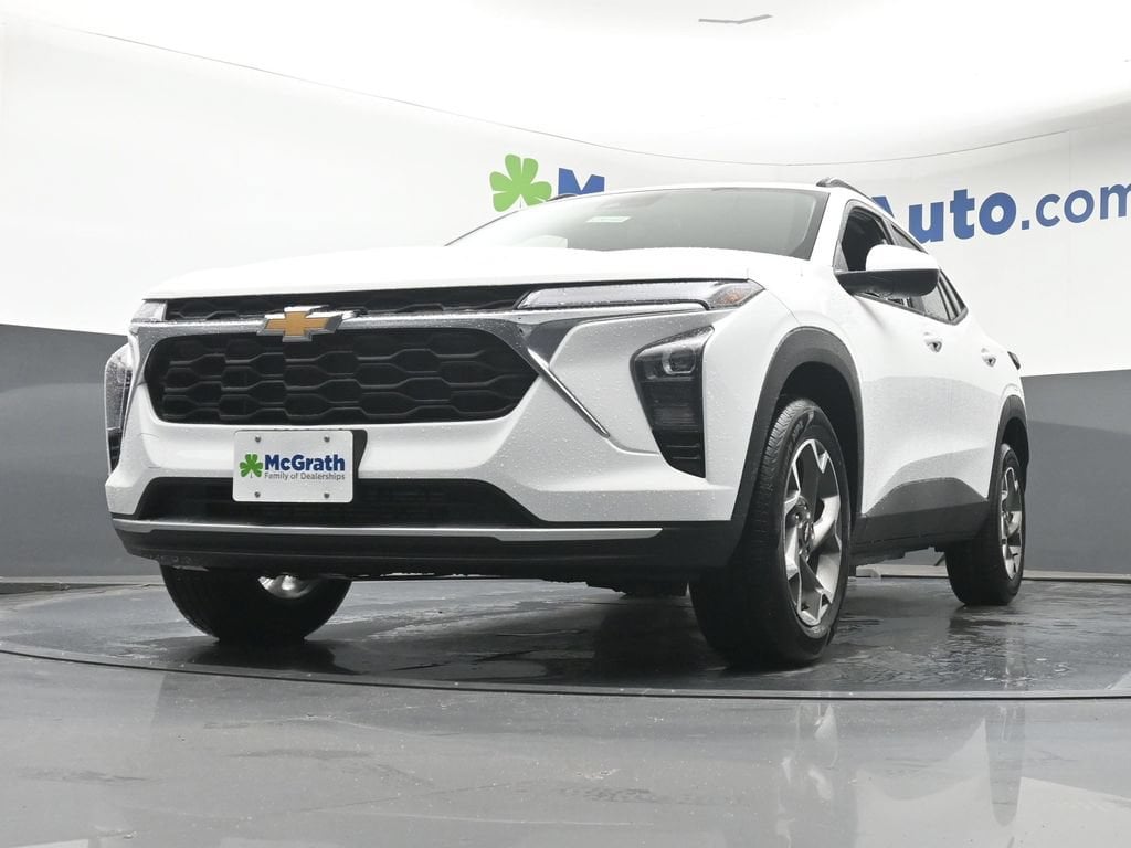 2026 Chevrolet Trax LT - Photo 7