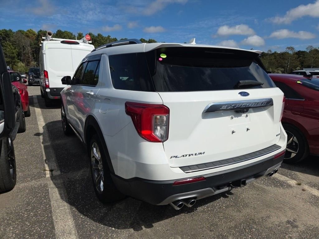 2020 Ford Explorer Platinum photo 3