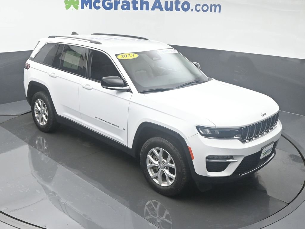 Used 2023 Jeep Grand Cherokee Limited with VIN 1C4RJHBG4PC528095 for sale in Cedar Rapids, IA
