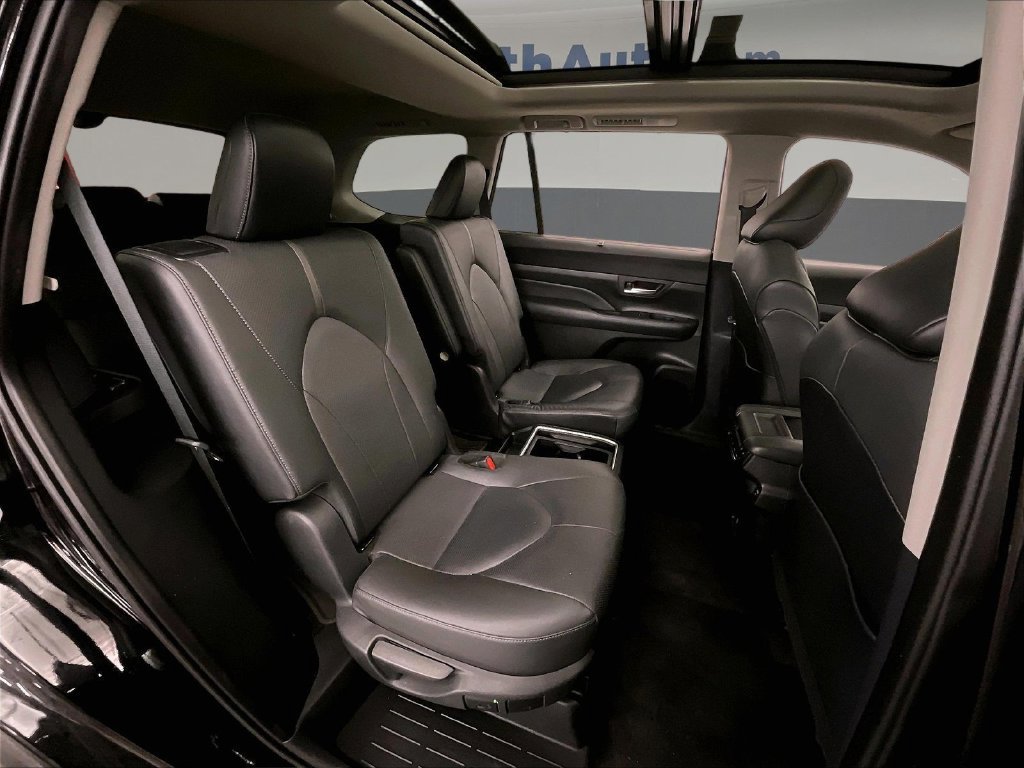 2024 Toyota Grand Highlander Platinum - Photo 31