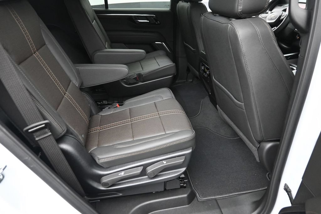 Used 2013 Ford Expedition Limited with VIN 1FMJU2A59DEF63311 for sale in Cedar Rapids, IA