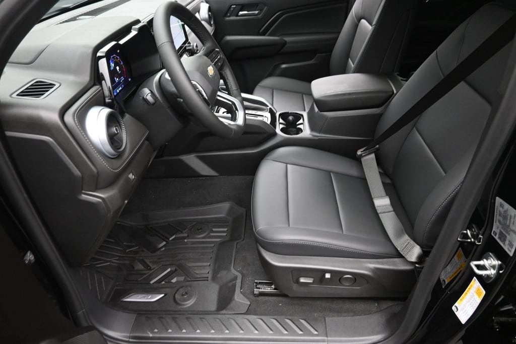 2026 Chevrolet Colorado LT - Photo 16