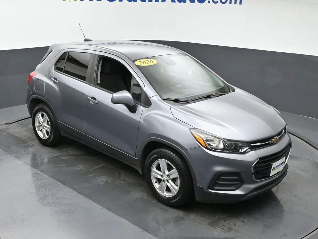 Used 2020 Chevrolet Trax LS with VIN 3GNCJKSB7LL170567 for sale in Cedar Rapids, IA