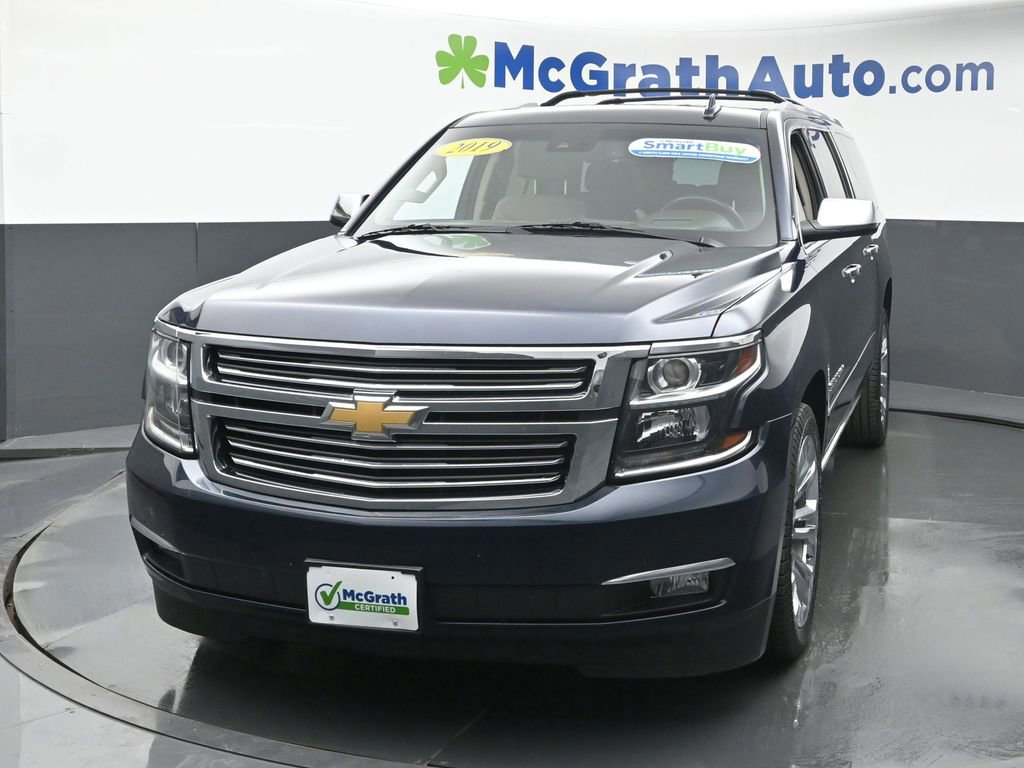 2019 Chevrolet Suburban Premier photo 3