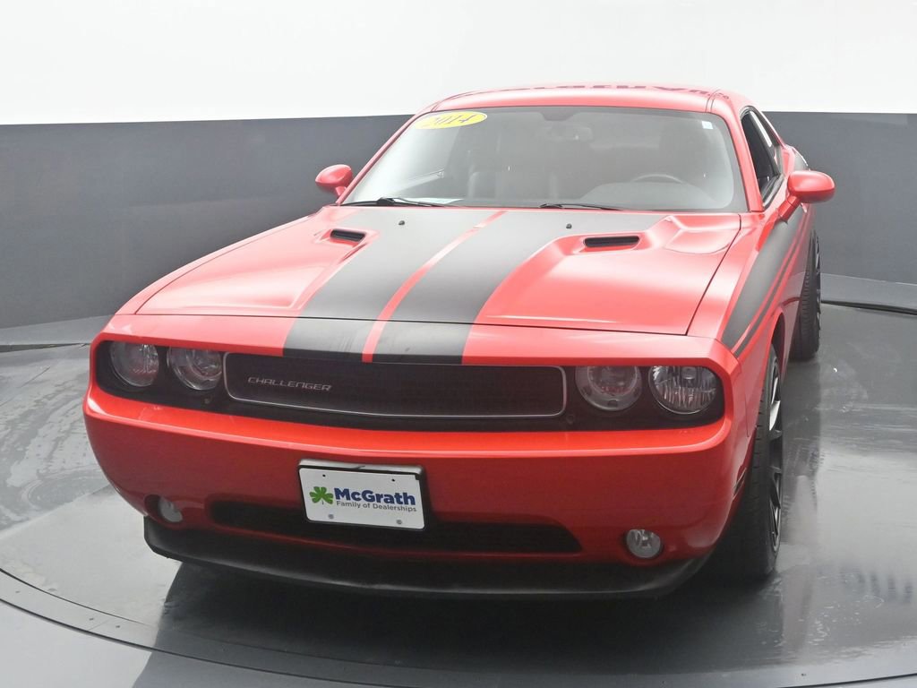 2014 Dodge Challenger SXT Plus photo 4