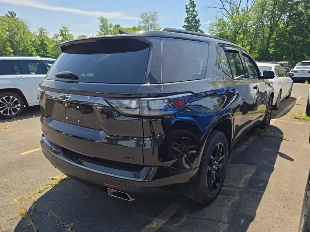 Used 2021 Chevrolet Traverse Premier SUV