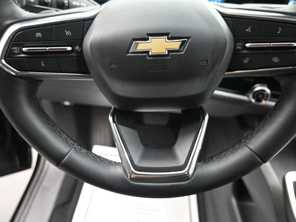 2025 Chevrolet Equinox LT - Photo 17