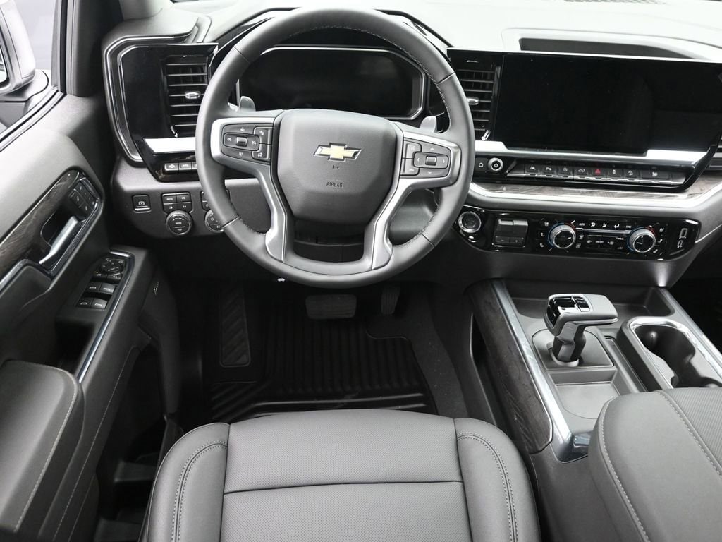 2026 Chevrolet Silverado 1500 LTZ - Photo 14