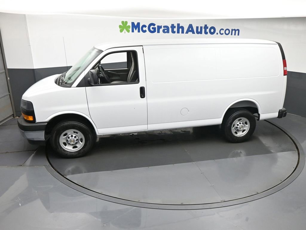 2026 Chevrolet Express Cargo Work Van - Photo 14