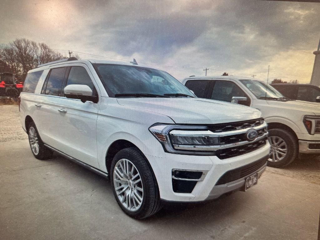 2024 Ford Expedition MAX Limited photo 3