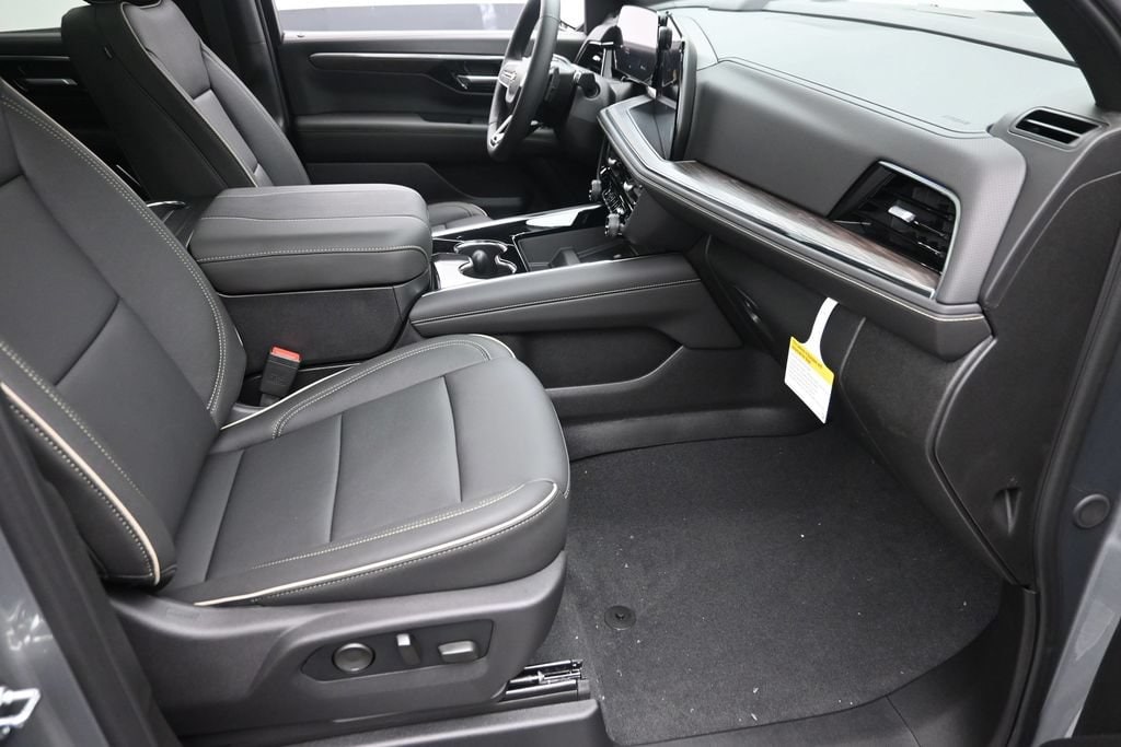 2026 Chevrolet Tahoe Premier - Photo 9