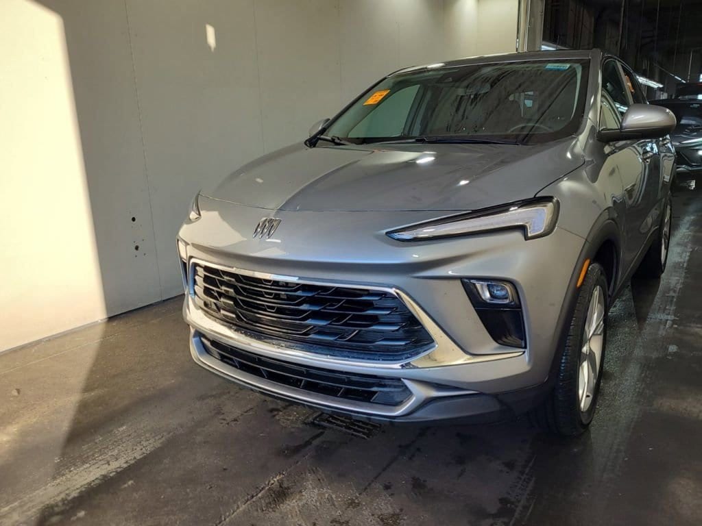 Used 2025 Buick Encore GX Preferred SUV