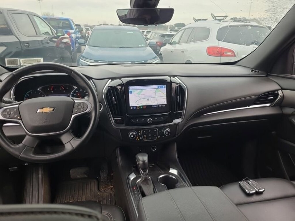 Used 2023 Chevrolet Traverse LT Leather SUV
