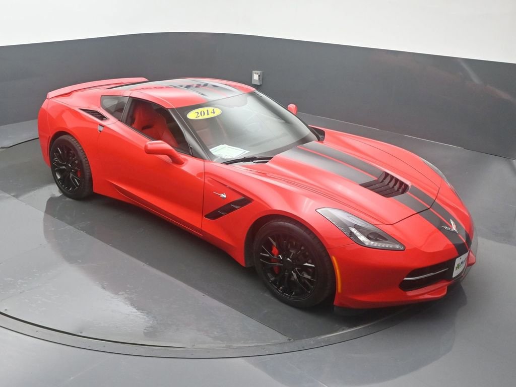 Used 2014 Chevrolet Corvette Base with VIN 1G1YB2D74E5120290 for sale in Cedar Rapids, IA