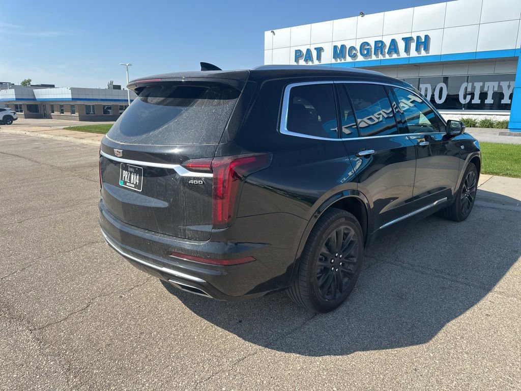 2024 Cadillac XT6 Premium Luxury photo 3