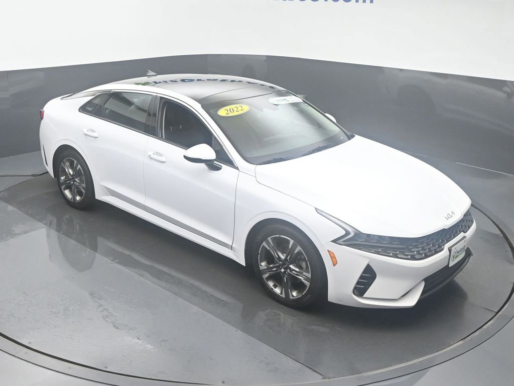 2022 Kia K5 EX photo 2