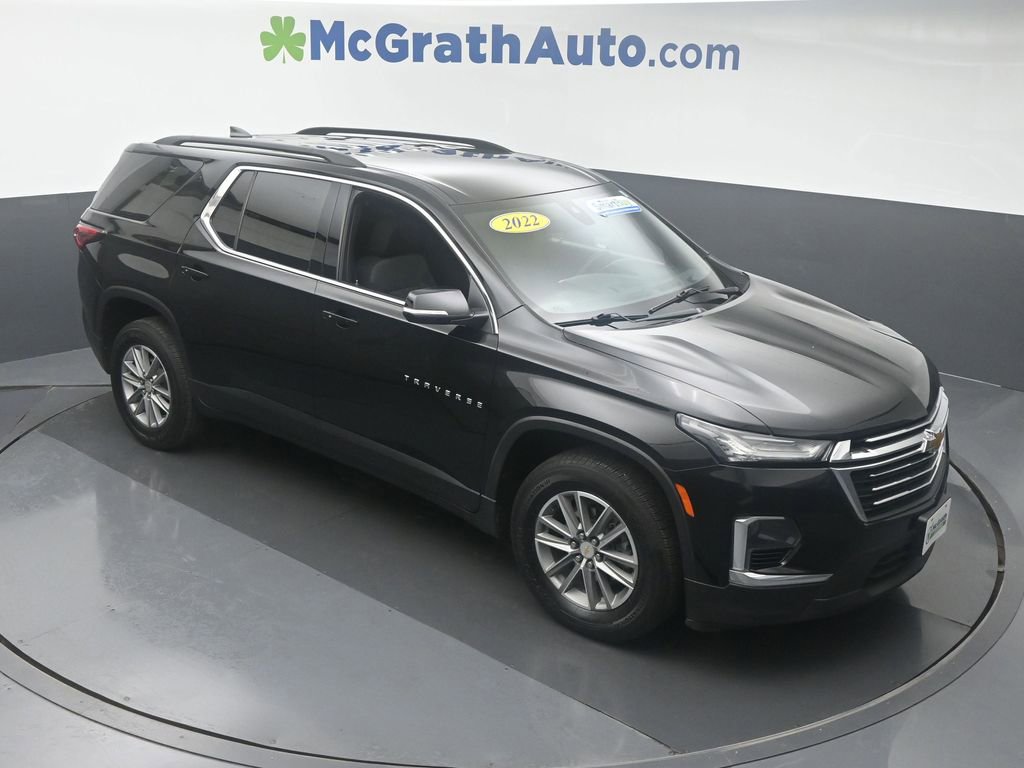 2022 Chevrolet Traverse photo 2