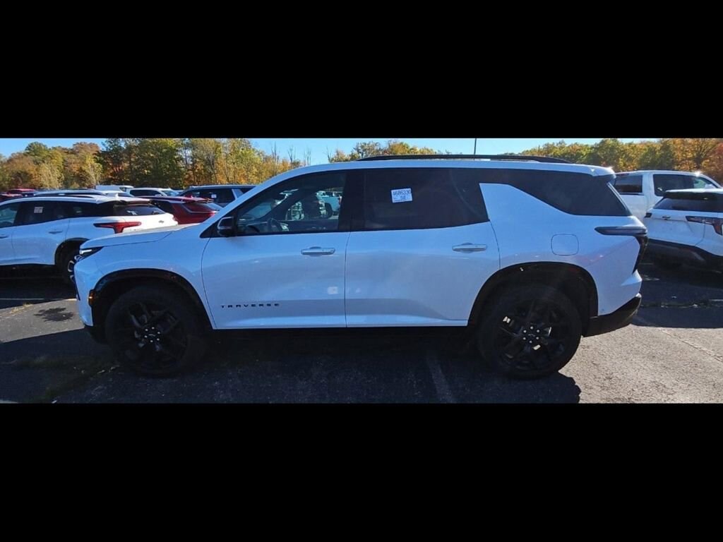 2024 Chevrolet Traverse RS photo 3