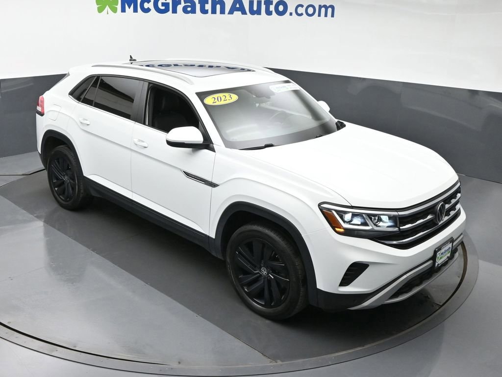 Used 2023 Volkswagen Atlas Cross Sport 2.0T SE w/Technology SUV