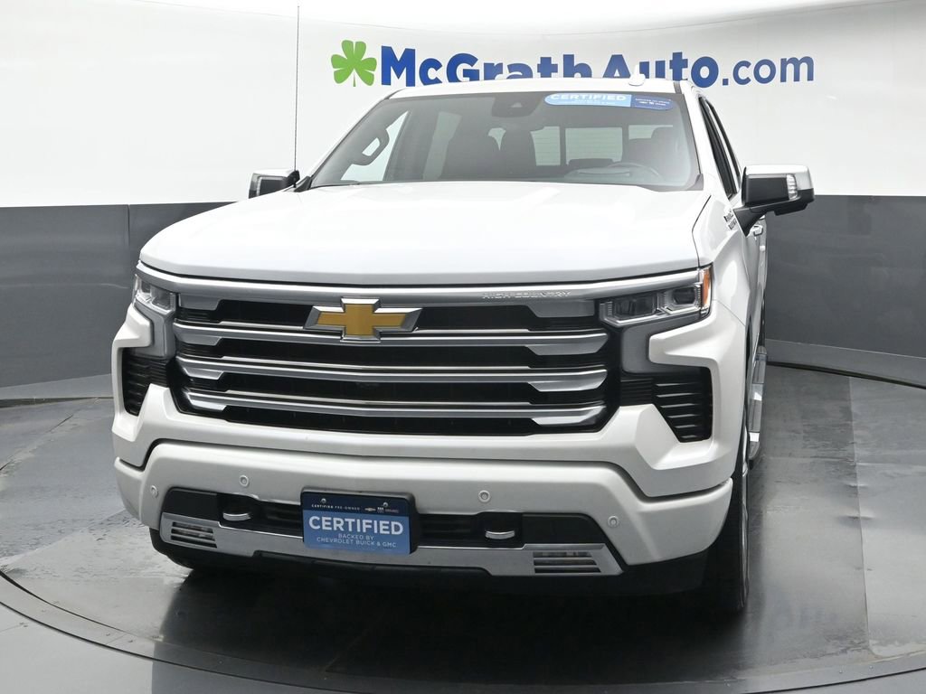 2024 Chevrolet Silverado 1500 High Country photo 3