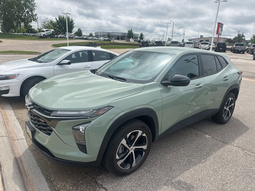 Used 2024 Chevrolet Trax 1RS SUV