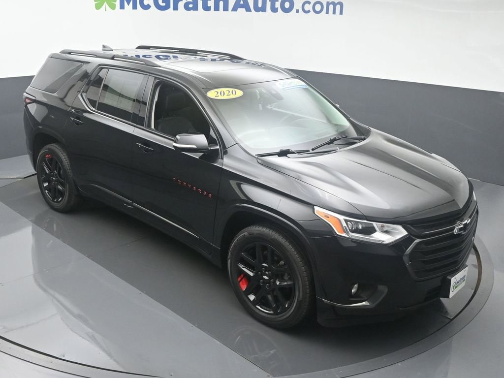 Used 2020 Chevrolet Traverse Premier with VIN 1GNEVKKW1LJ283860 for sale in Cedar Rapids, IA
