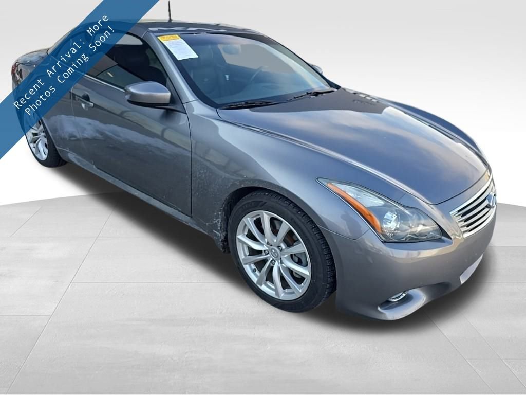2013 INFINITI G Convertible's photo