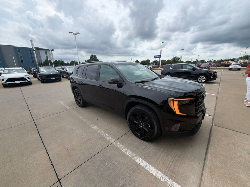 Used 2024 GMC Acadia Elevation SUV