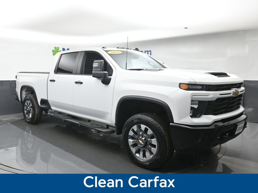 Used 2025 Chevrolet Silverado 2500 HD Custom Truck Crew Cab