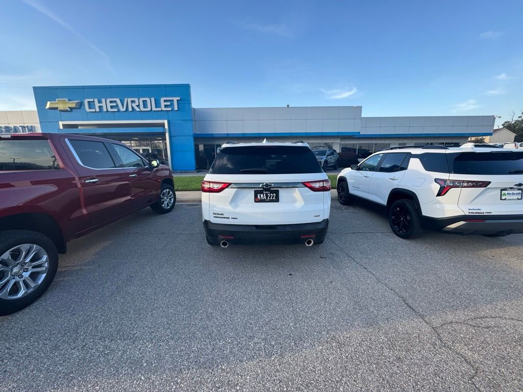 2021 Chevrolet Traverse RS photo 3