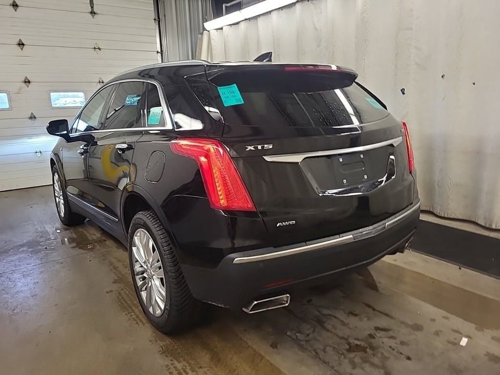 2019 Cadillac XT5 Premium Luxury photo 2