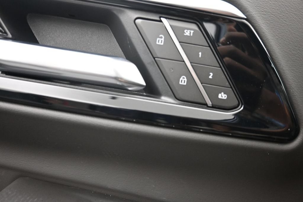 2026 Chevrolet Tahoe Premier - Photo 17