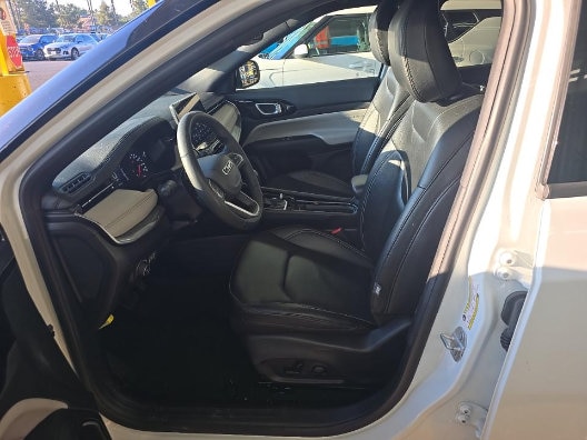 2025 Jeep Compass Limited - Photo 6
