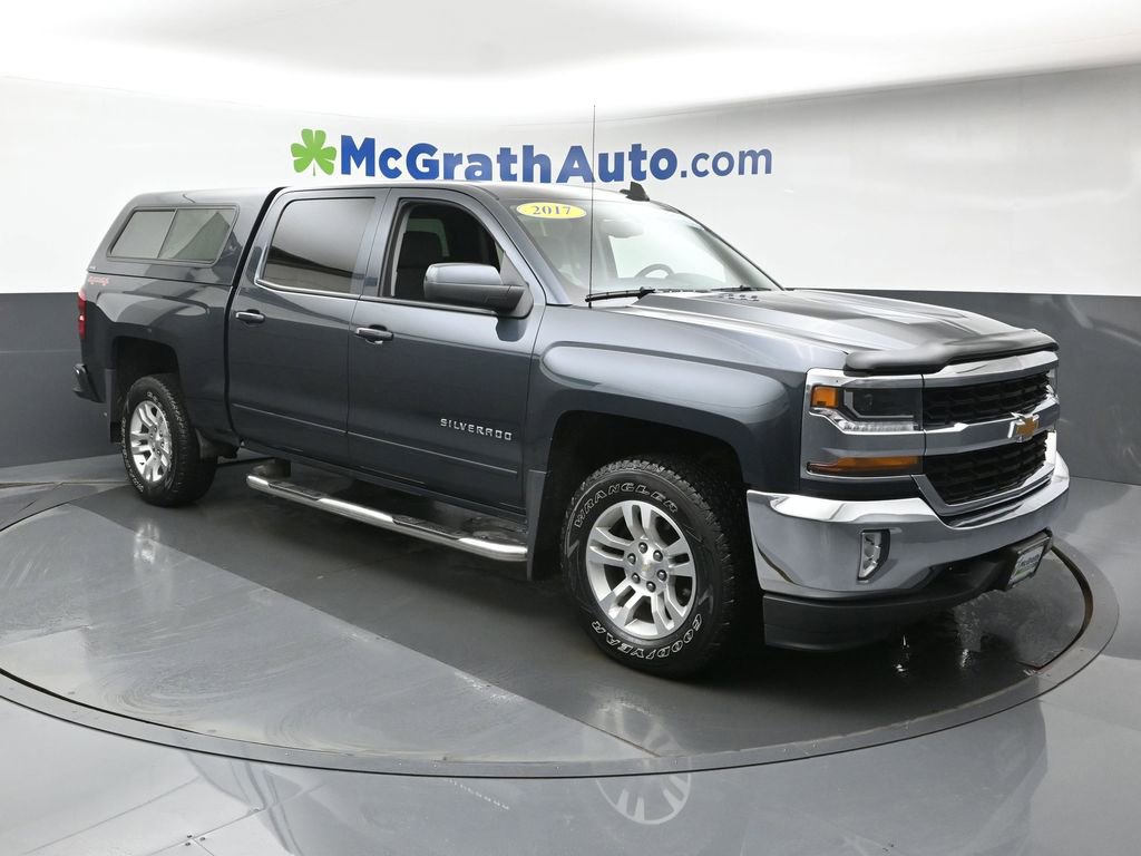 2017 Chevrolet Silverado 1500 LT photo 2
