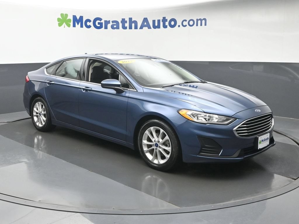 Used 2019 Ford Fusion SE with VIN 3FA6P0HD4KR164986 for sale in Cedar Rapids, IA