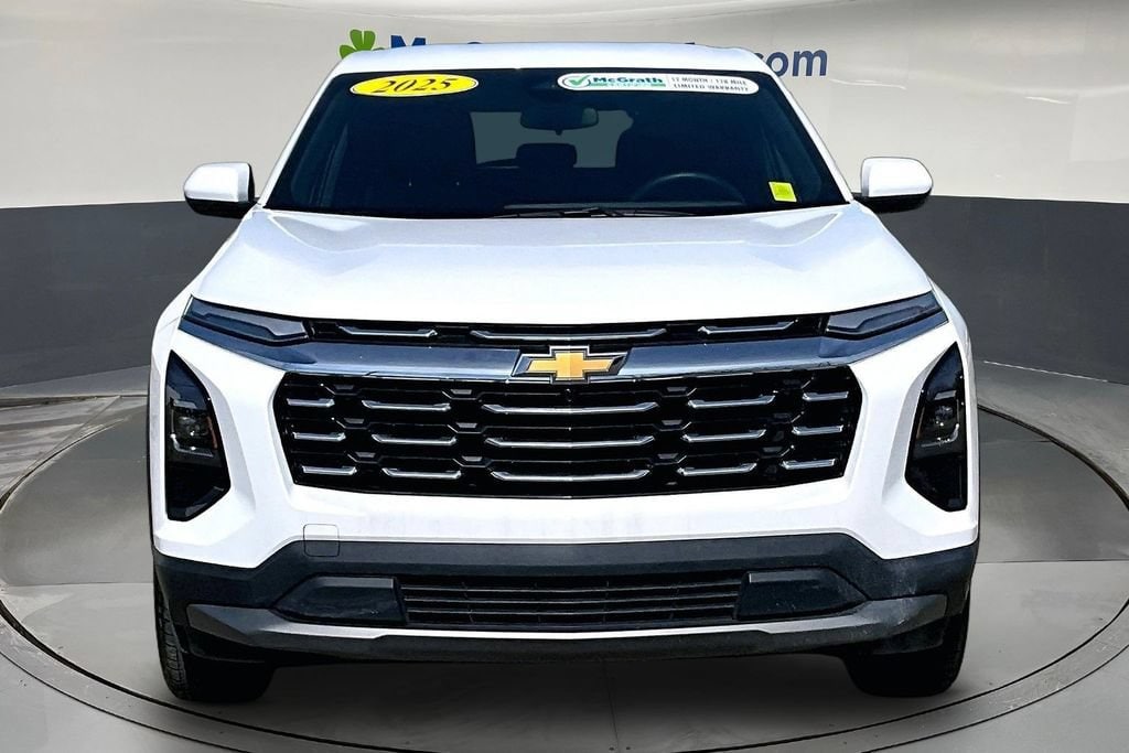 2025 Chevrolet Equinox LT - Photo 2