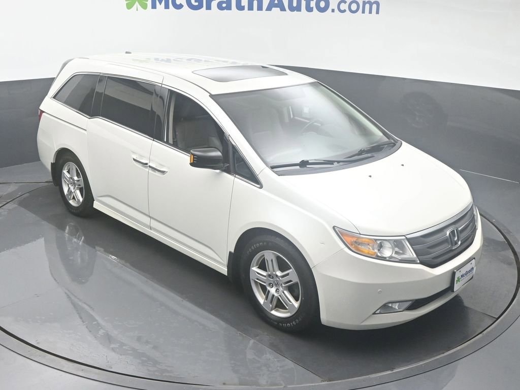 Used 2013 Honda Odyssey Touring with VIN 5FNRL5H91DB001602 for sale in Cedar Rapids, IA