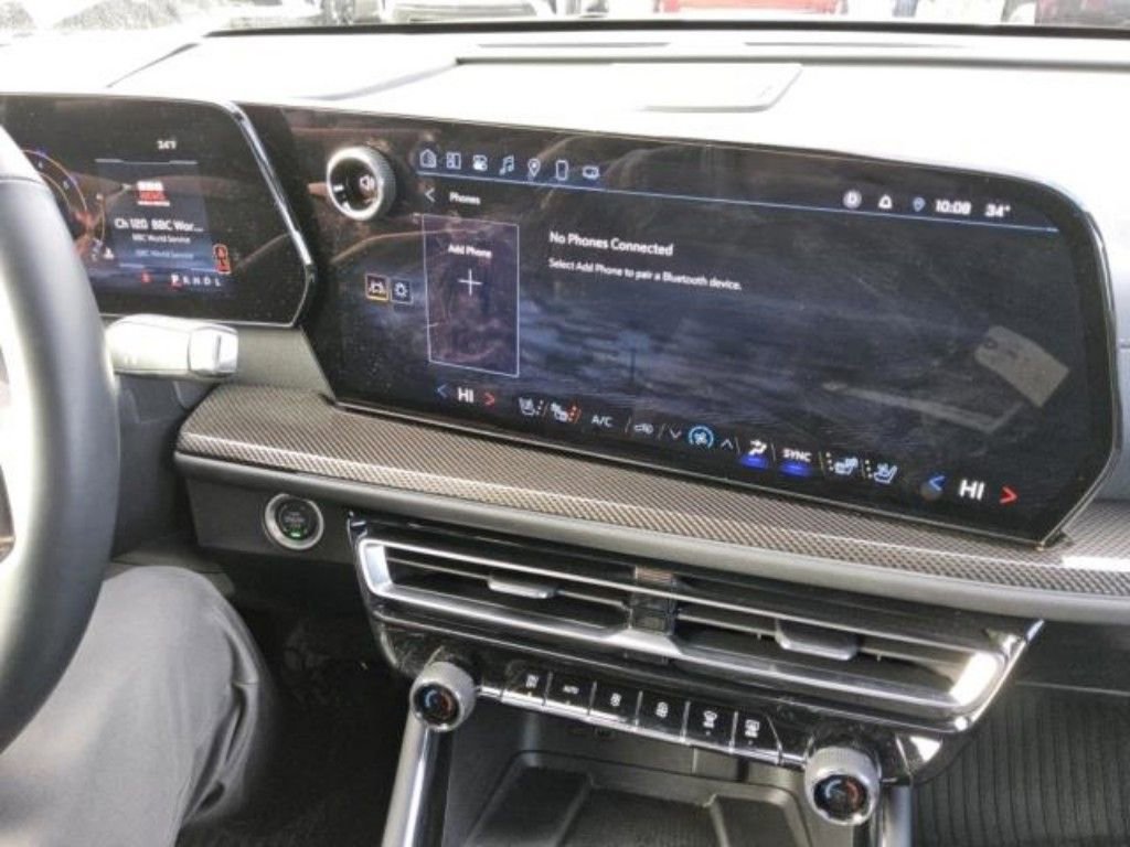 2025 Chevrolet Traverse High Country photo 3