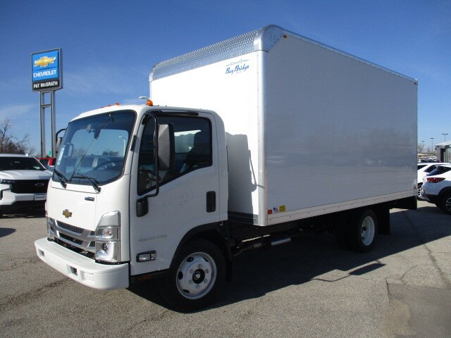 2024 Chevrolet Silverado 4500HD Base photo 2