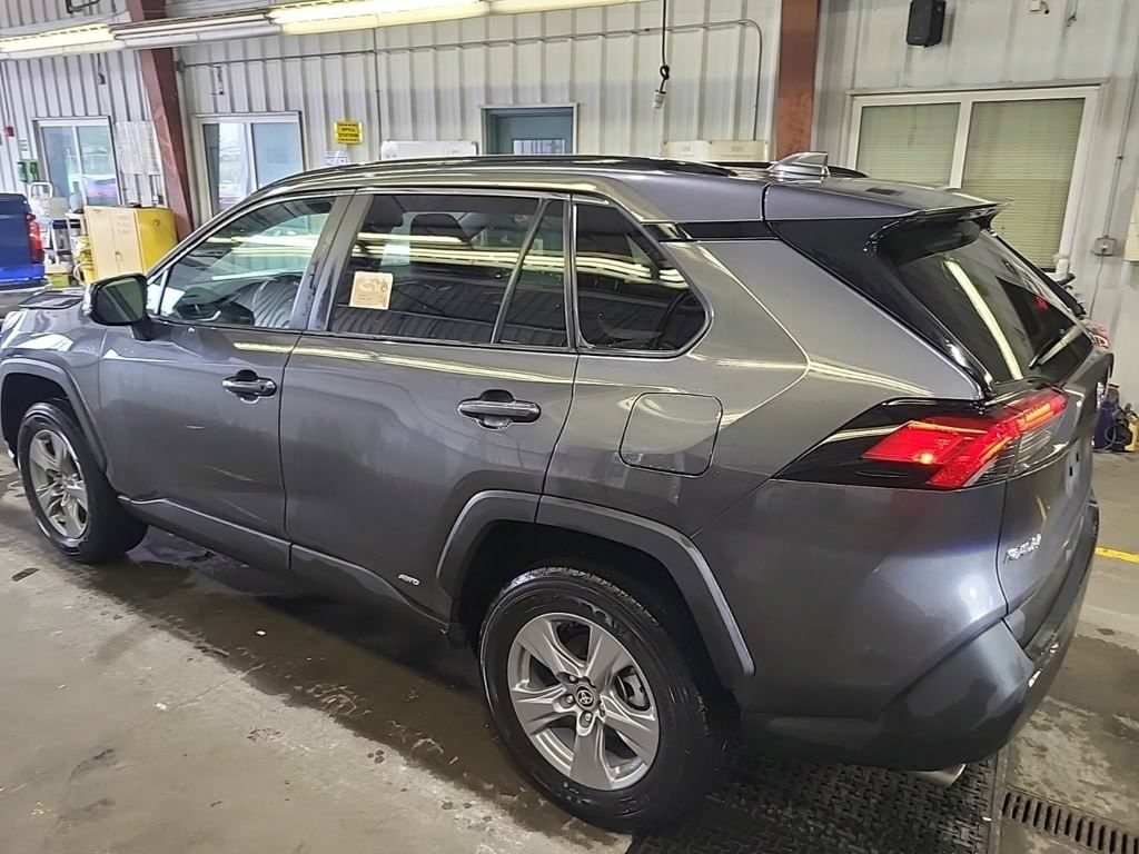 Used 2025 Toyota RAV4 Hybrid XLE SUV