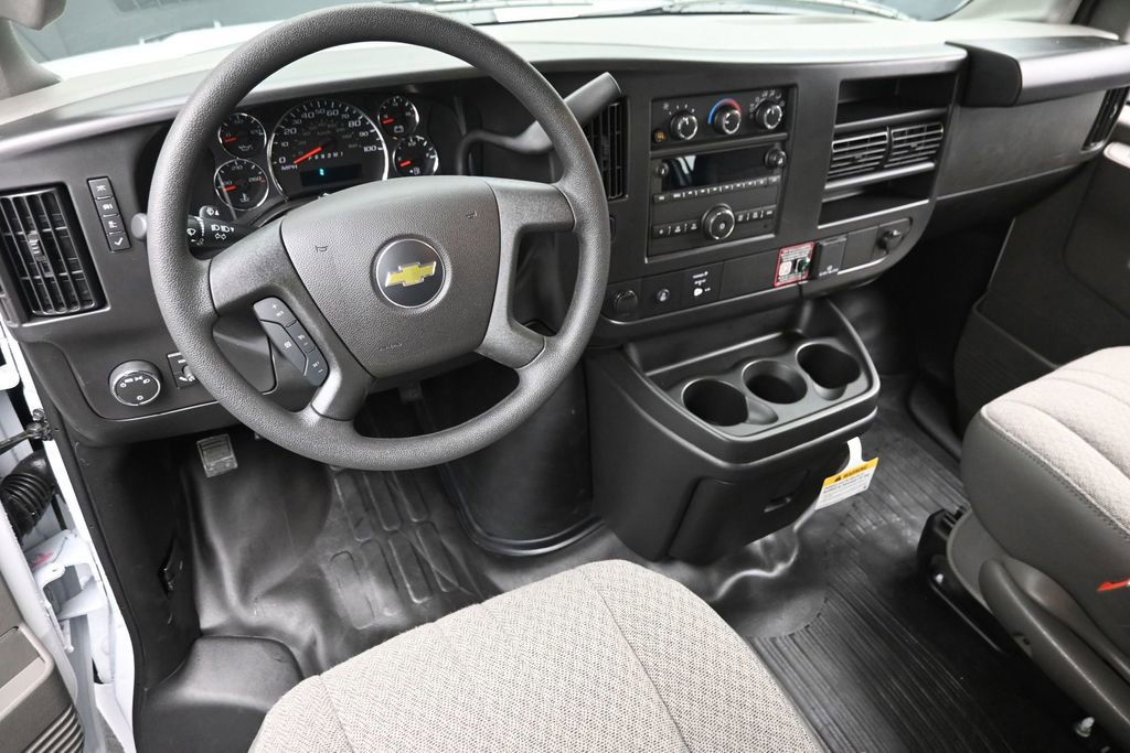 2026 Chevrolet Express Cargo Work Van - Photo 10