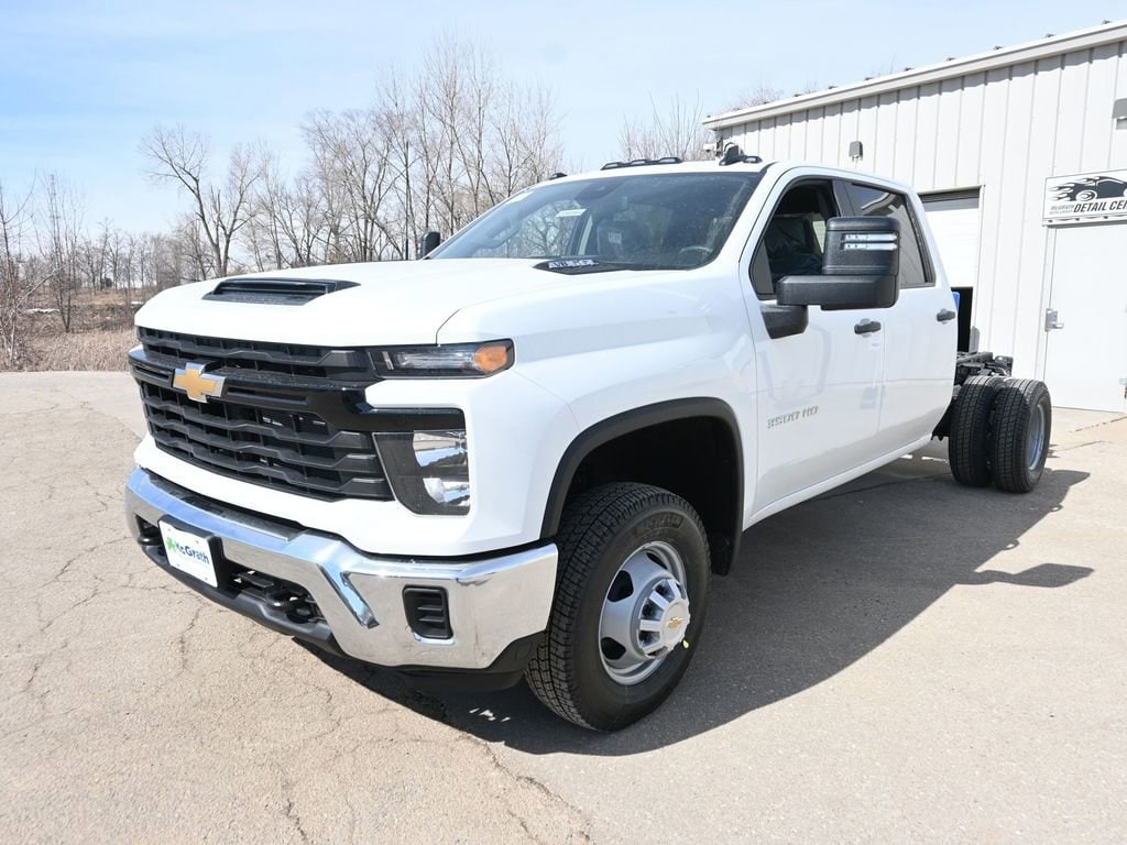New 2026 Chevrolet Silverado 3500 HD Chassis Cab Work Truck Truck