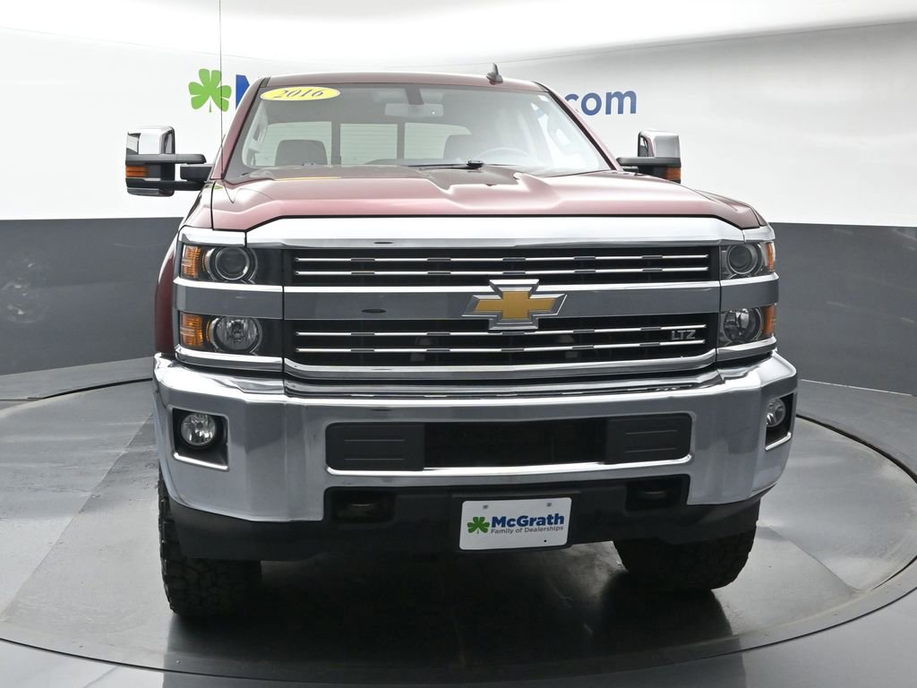 2016 Chevrolet Silverado 2500HD LTZ photo 3
