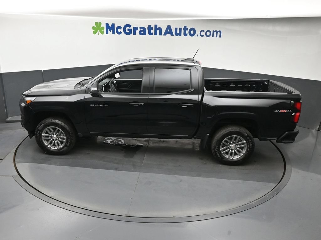 2026 Chevrolet Colorado LT - Photo 24