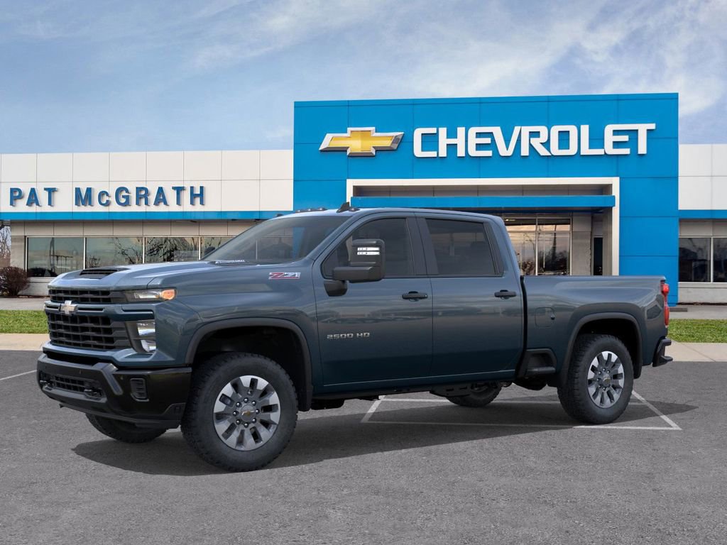2026 Chevrolet Silverado 2500HD Custom photo 2