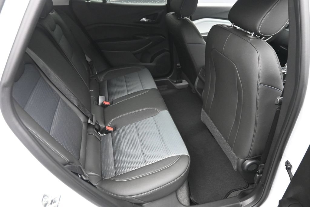 2026 Chevrolet Trax LT - Photo 10